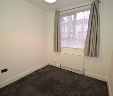 2 Bed Flat, Rutland Road, E7 - Photo 3