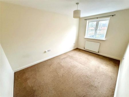 3 bedroom detached house to rent - Photo 3