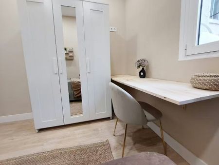 Calle Antonio Toledano, Madrid, Community of Madrid 28028 - Foto 3