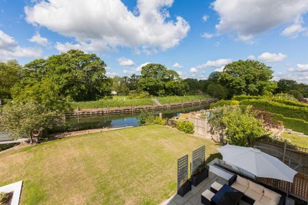 4 bedroom detached house to rent - Photo 3
