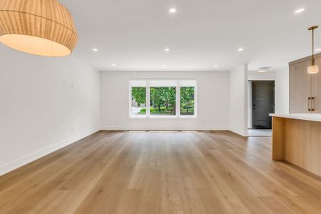 For Lease - 485 Anthony Drive, Oakville, Ontario - Photo 3