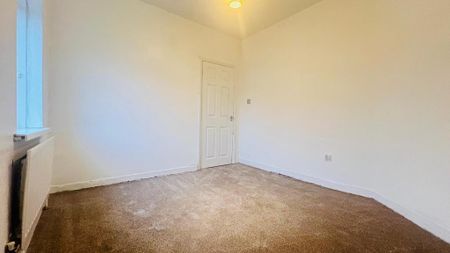 4 bedroom terraced house to rent - Photo 3