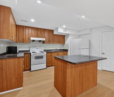 For Lease - 5058 Oscar Peterson Boulevard, Mississauga, Ontario - Photo 2