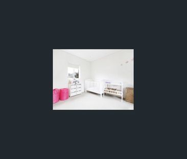 Modern 2-Bedroom Apartment in the Heart of Dee Why - Photo 3