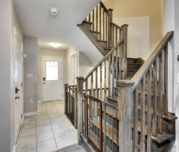 For Lease - 312 Gillett Point, Milton, Ontario - Photo 2