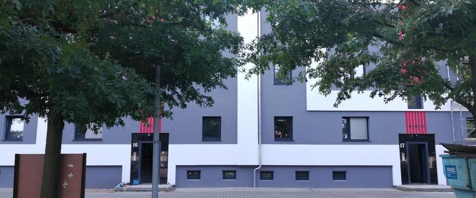 Schicke 3-Raum Wohnungen - barrierearm und mit Balkon in ländlicher Umgebung - Photo 1