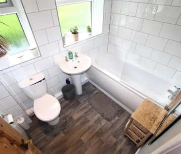 3 bedroom terraced house to rent - Photo 6