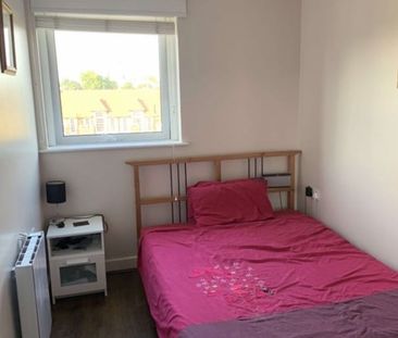 Room in a Shared Flat, Tarves Way, SE10 - Photo 1