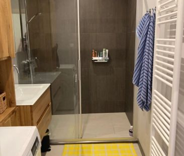 Exklusive moderne 2 Zimmer Wohnung mit Balkon in top Lage in der Ra... - Photo 1