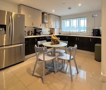 3 bedroom terraced house to rent - Photo 3