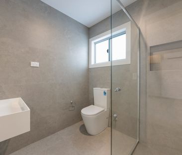 Brand New Air-Conditioned Two-Bedroom Granny Flat with Bonus Detach... - Photo 2