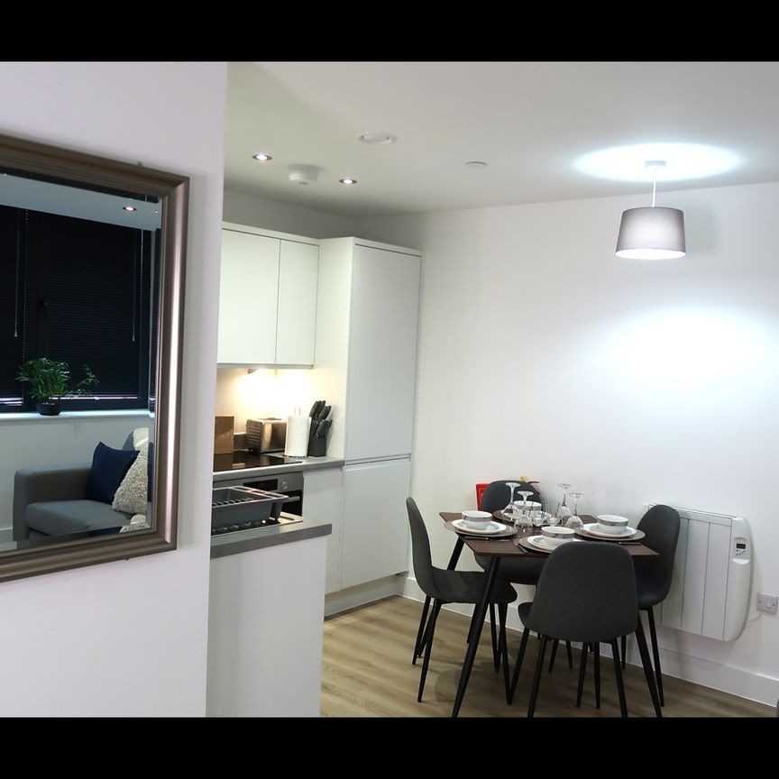 1 Bed Flat, Alexander House, M16 - Photo 1