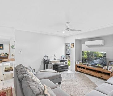 PRACTICAL FAMILY HOME IN THE HEART OF TRINITY BEACH - Photo 2