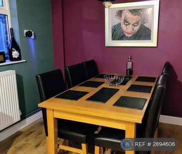 3 bedroom semi-detached house to rent - Photo 5