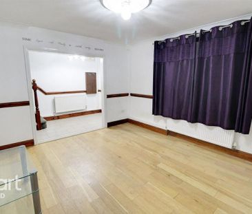 3 bedroom terraced house to rent - Photo 5