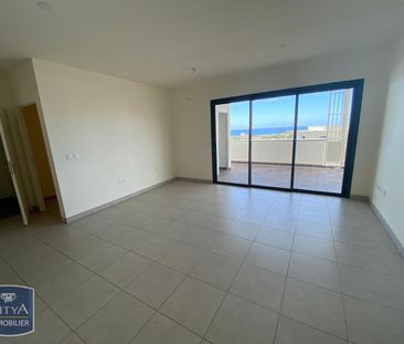 Location Appartement 4 pièces 84m² ST DENIS 97400 - Photo 1