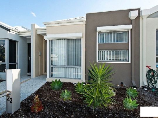 Perfectly Located 2*1, Modern, Light and Bright Home! - Photo 1