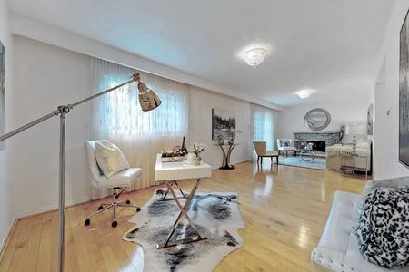 For Lease - 117 Clansman Boulevard, Toronto, Ontario - Photo 5