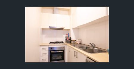 Sundrenched and Spacious! - Photo 5