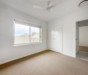 Home For Rent - Photo 3