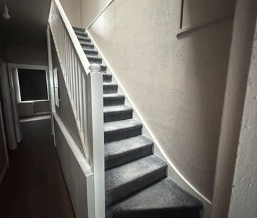 5 Bed Detached House, East St, IG11 - Photo 5