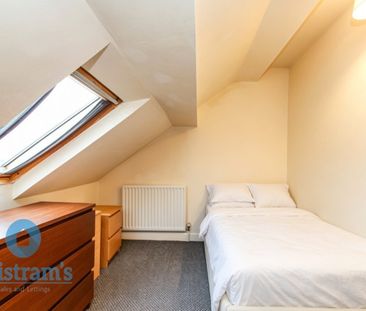 4 bed Semi-Detached House for Rent - Photo 3