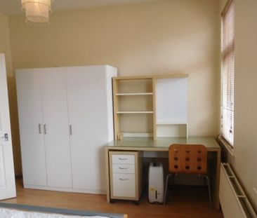 4 Bed Terraced House, Filey Road, M14 - Photo 6