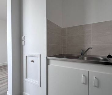 Appartement a louer Aubervilliers - Loyer €609/mois charges compris... - Photo 4
