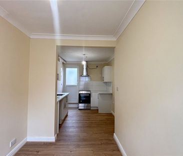 Camp Road, Farnborough, Hampshire, GU14 - Photo 2