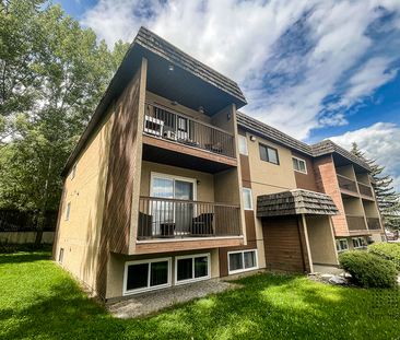 University Valley Apartments I &amp; II - Photo 1