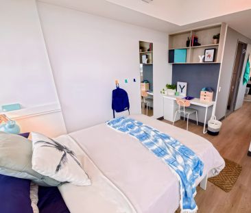 Studio Large - Photo 1