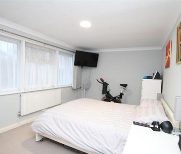 2 bedroom maisonette to rent - Photo 3