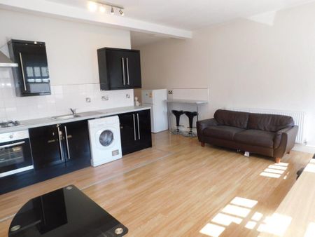 2 bedroom flat to rent - Photo 5