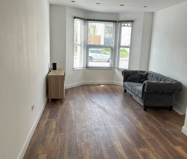 Studio Flat, Plough Lane, SW19 - Photo 6