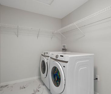 2416-33 Carringham Gate Nw - Photo 1