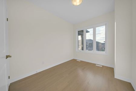 For Lease - 7 Harvey Bunker Crescent, Markham, Ontario - Photo 2