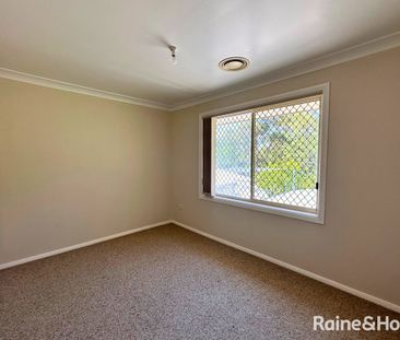 Spacious Home with Leafy Outlook - Photo 6