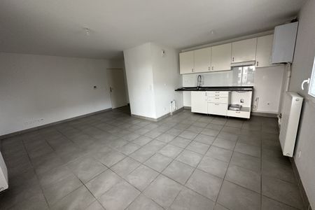 Appartement T3- Résidence Nouvelle Vague à Hyères - Photo 3