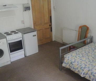 Studio to rent - Photo 4