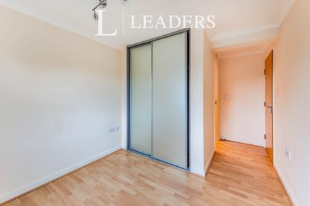 2 bedroom apartment to rent Eastgate Mews, Brighton Road, Horsham, West Sussex, RH13 - Photo 3