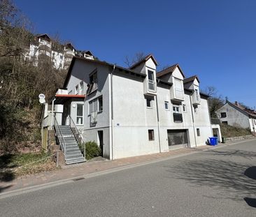 Modernisierte 1-Zimmerwohnung mit Einbau ... - Foto 1