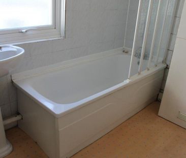 3 bedroom maisonette to rent - Photo 5