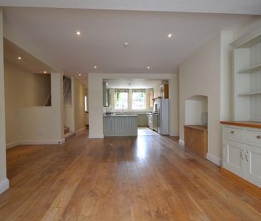 4 bedroom terraced house to rent - Photo 2