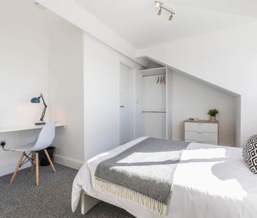 Room in a Shared House, Burley Road, LS4 - Photo 5