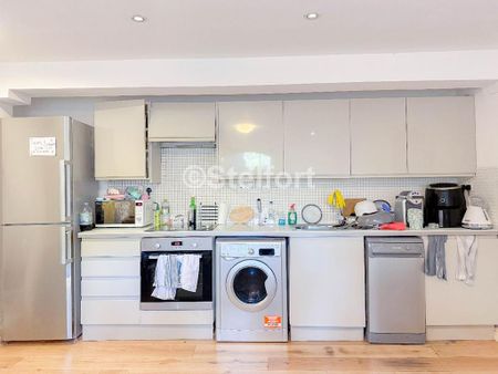 3 bedroom flat to rent - Photo 5