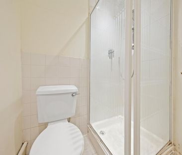 Studio to rent - Photo 6