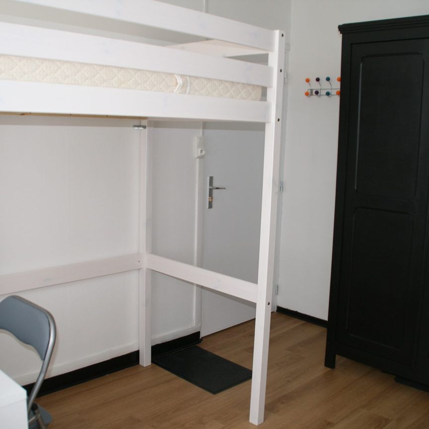 Location Appartement 1 pièce 10m² VILLENEUVE D ASCQ 59650 - Photo 1