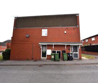 2 bedroom House in Westfield Road, Leeds - Photo 5