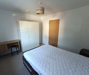 1 Bed Flat, Edmund House, S2 - Photo 3