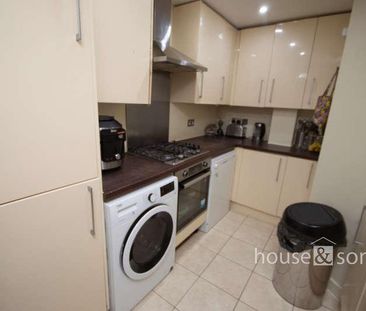 Queens Park Avenue, BH8 - Photo 6